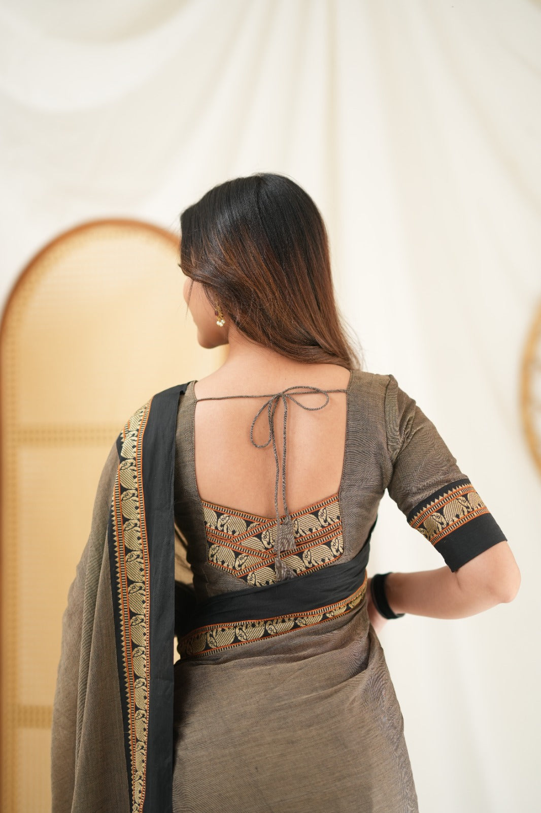 Charcoal Grey Narayanpet Cotton Saree