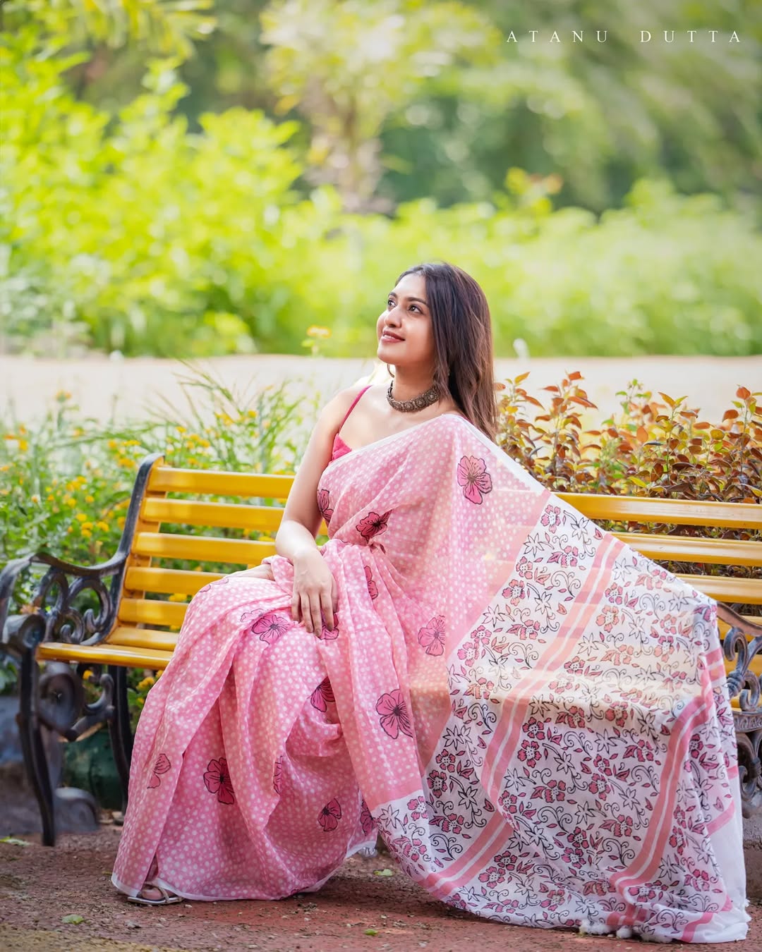 Baby Pink Floral Tassel Pallu Soft Lightweight Linen Cottan Saree
