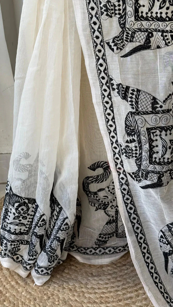 Cream Linen Printed Saree