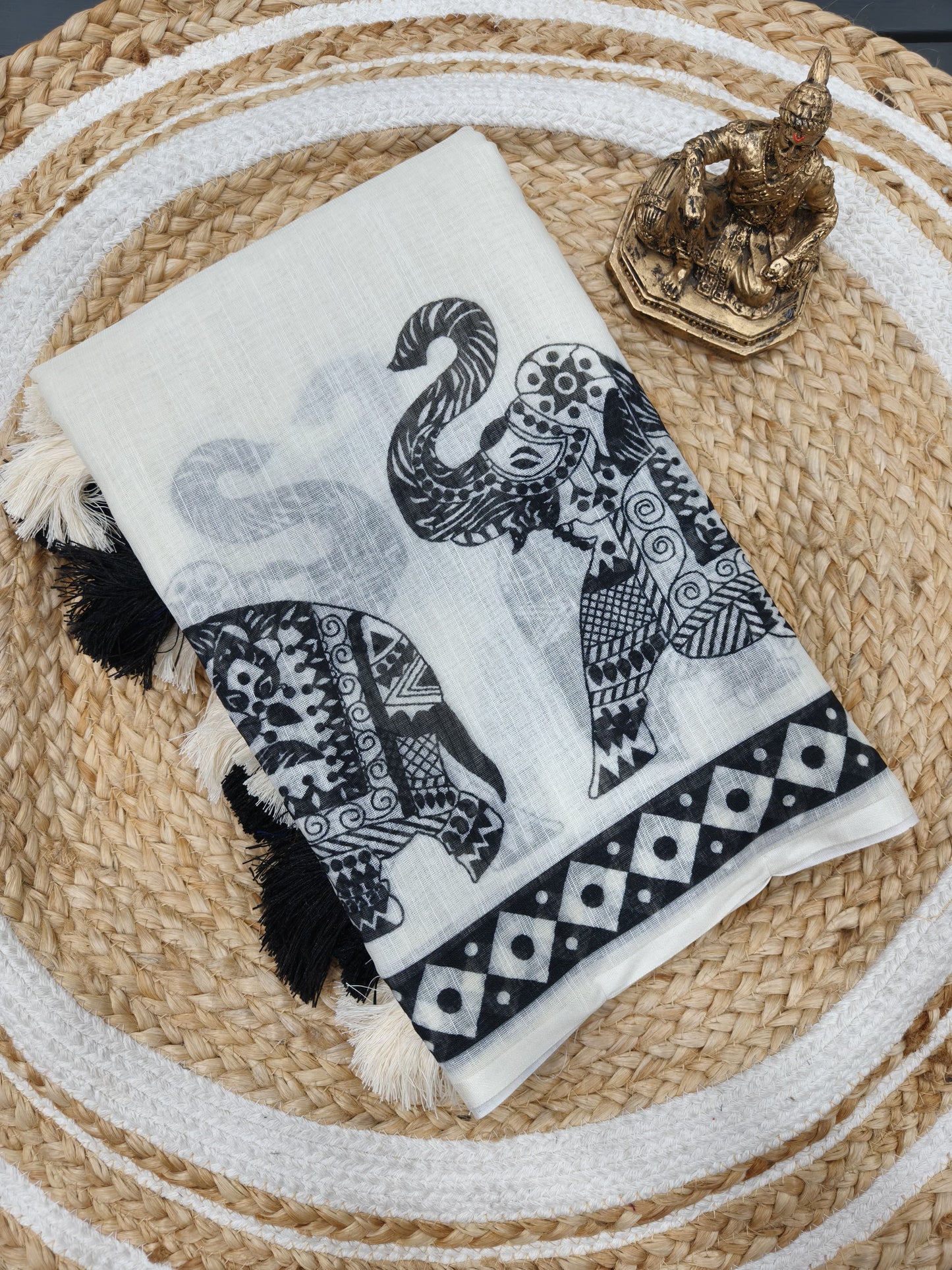 Cream Linen Printed Saree