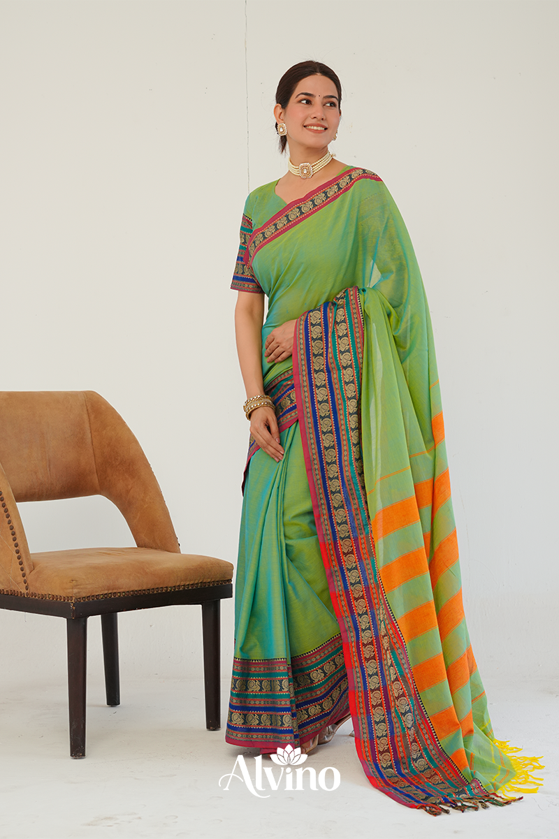 Parrot Green Handloom Narayanpet Cotton Saree