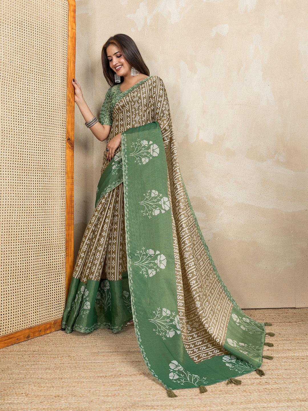 premium Design LInen Cotton Saree