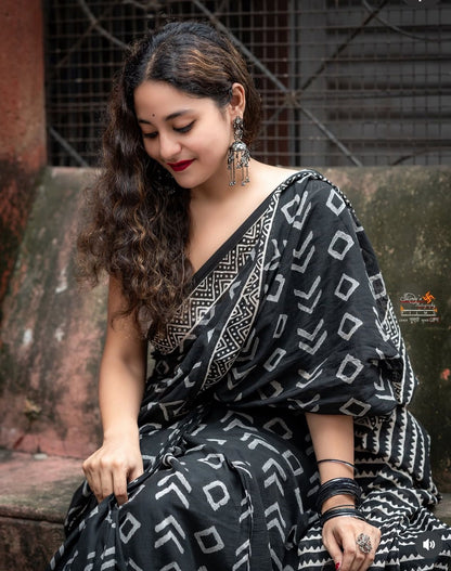 Black Linen Saree With White Geometric Print
