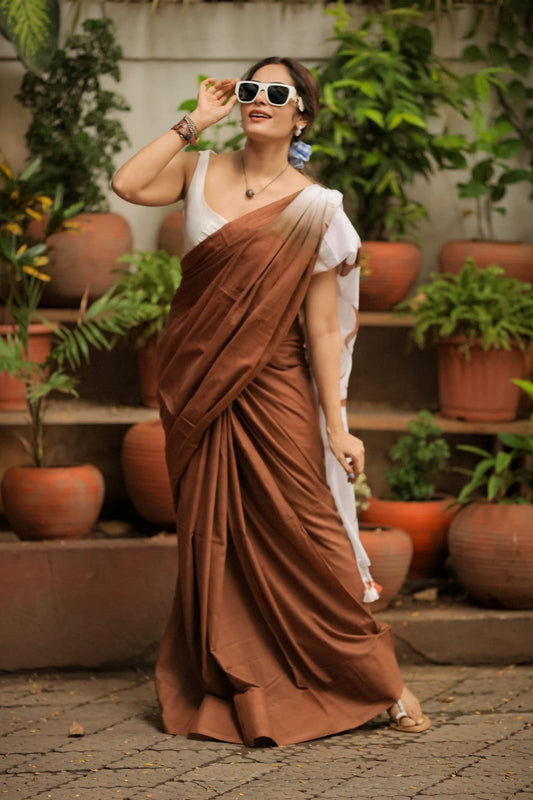 Chocolate Brown Premium Saree – Elegant & Contemporary Collection
