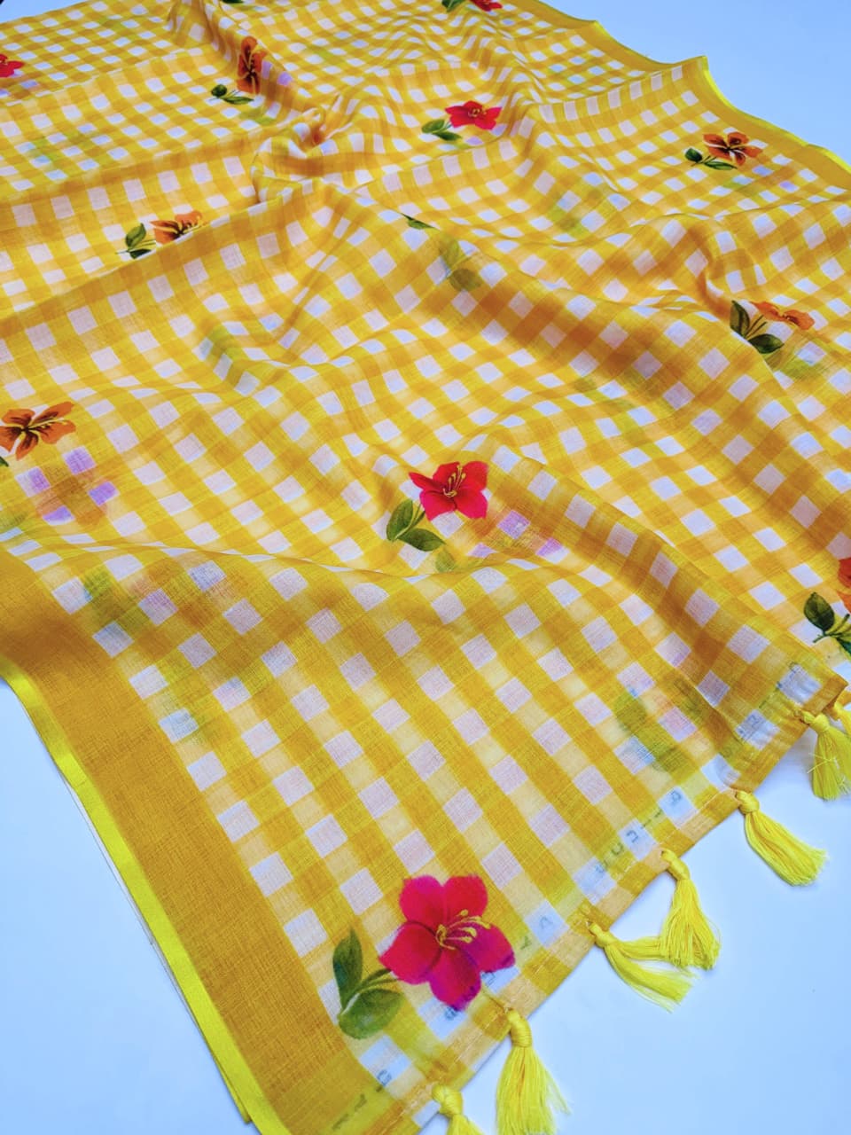 Yellow Color Cheks Print Womens Trending Saree