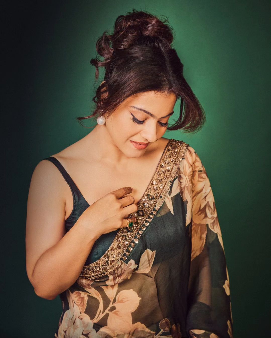 Floral Print Orgenza Silk WIth Heavy lace Broder Saree