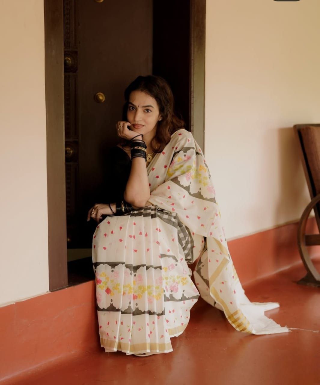 Premium Golden Broder Cotton Linen Saree With Soft Floral Print