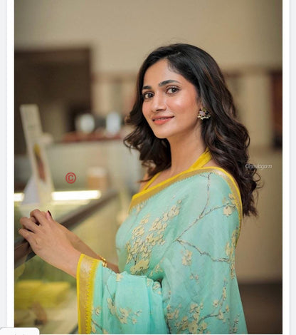 Premum Look Soft Linen Cotton Floral Print Saree