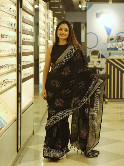 Soft Linen Cotton Floral Disign Saree