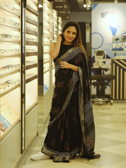 Soft Linen Cotton Floral Disign Saree