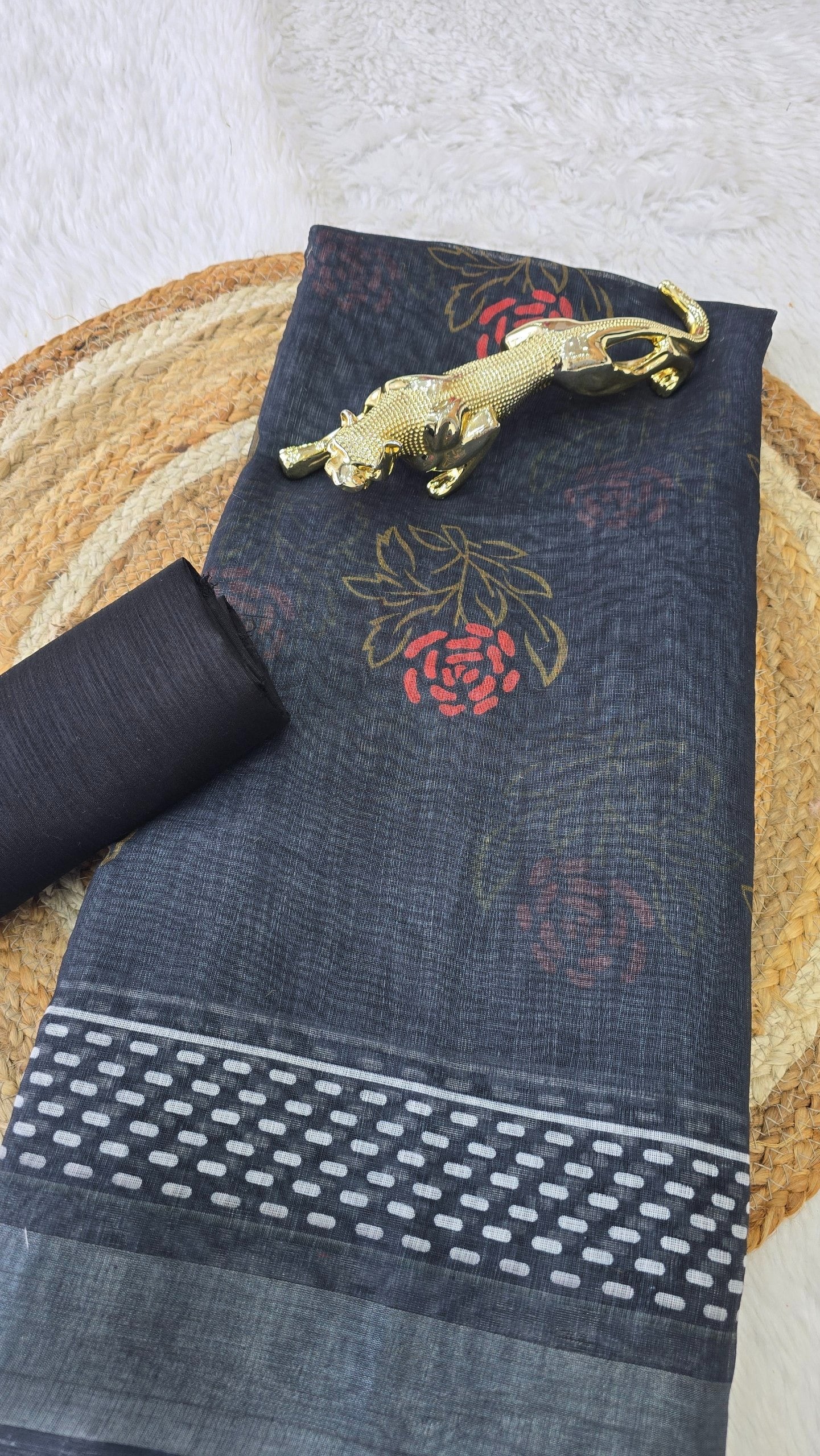 Soft Linen Cotton Floral Disign Saree