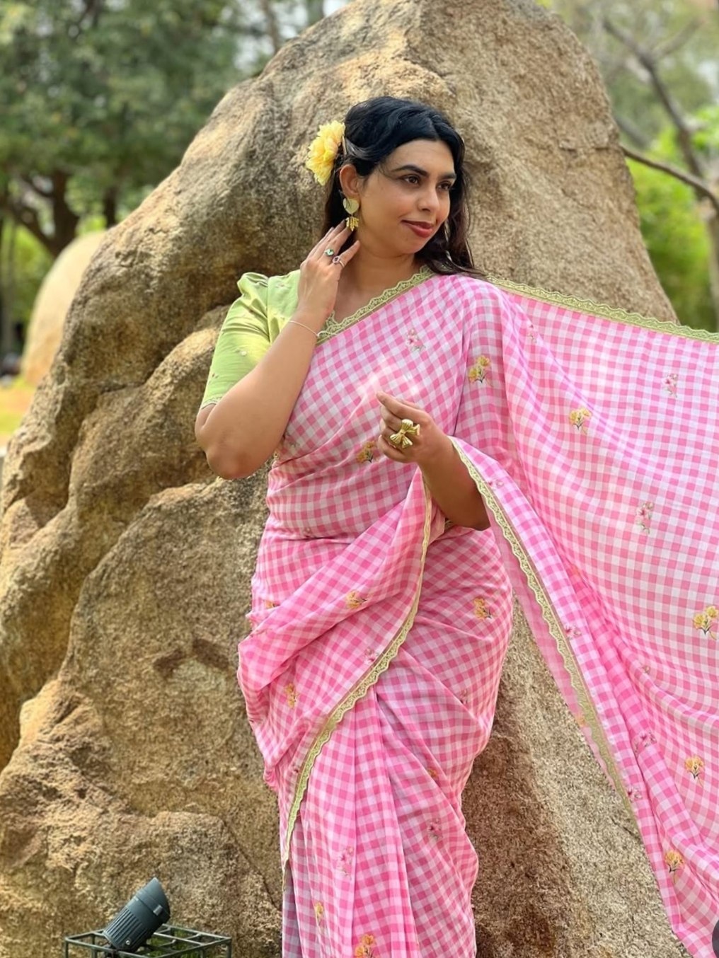 Fancy Lace broder Check Pattern Pink  Cotton Linen Saree With Blouse