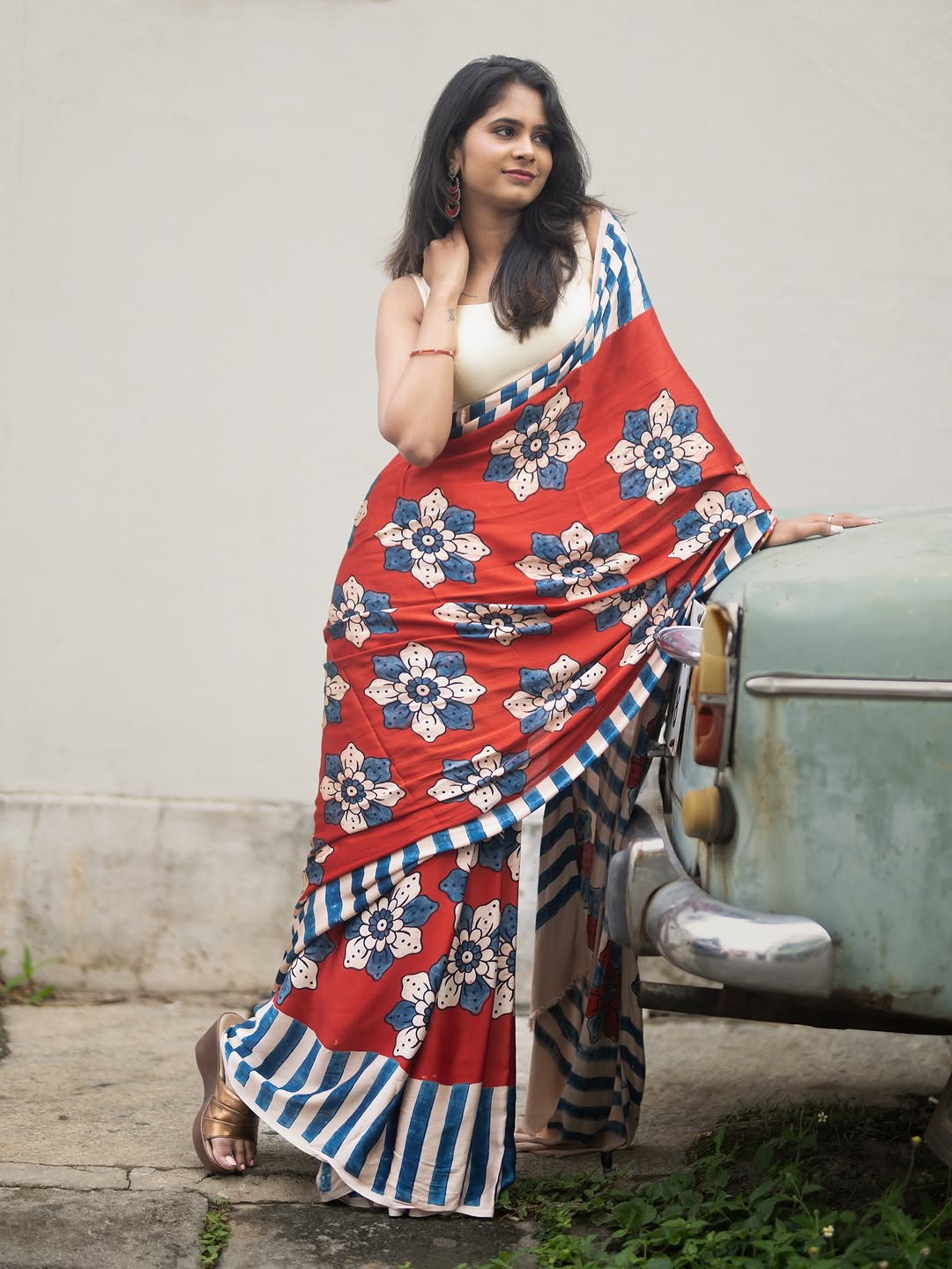 Red  Floral Print Bollywood Linen Cotton Saree